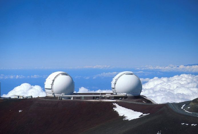 Teleskopy Kecka na Mauna Kea (Hawaje).