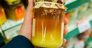 Tak w mig rozpoznasz fałszywy miód. Wystarczy rzut oka