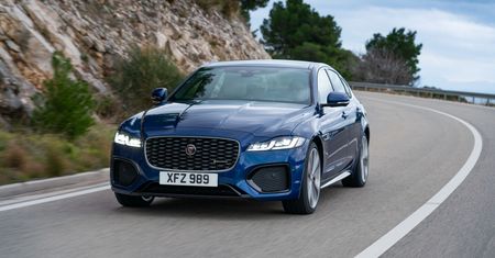 Jaguar XF po liftingu wygląda jeszcze lepiej. Szczególnie we wnętrzu