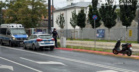 Pościg za skuterem na Mokotowie. Kierowca uderzył w radiowóz