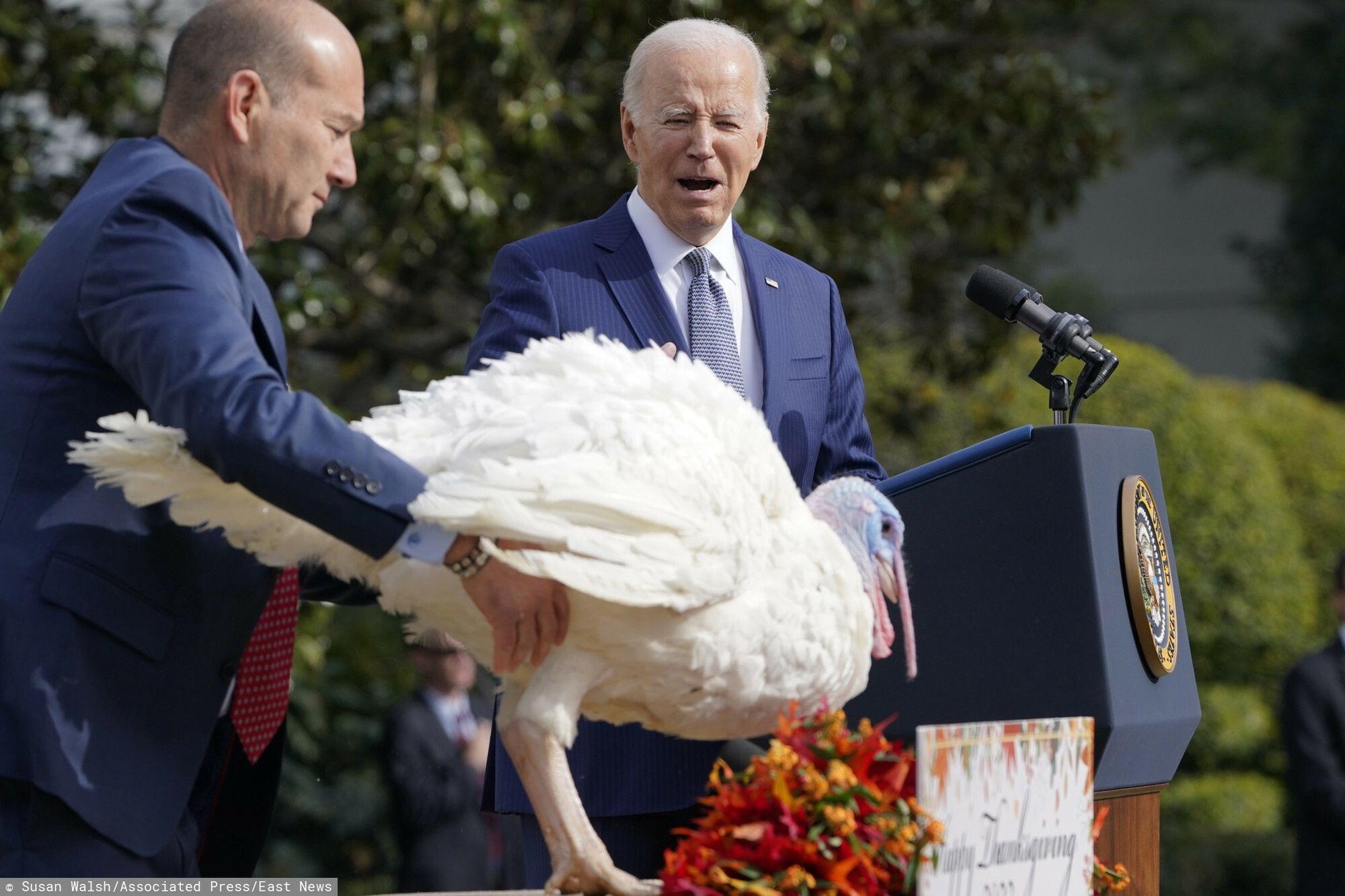 Joe Biden ułaskawia indyka