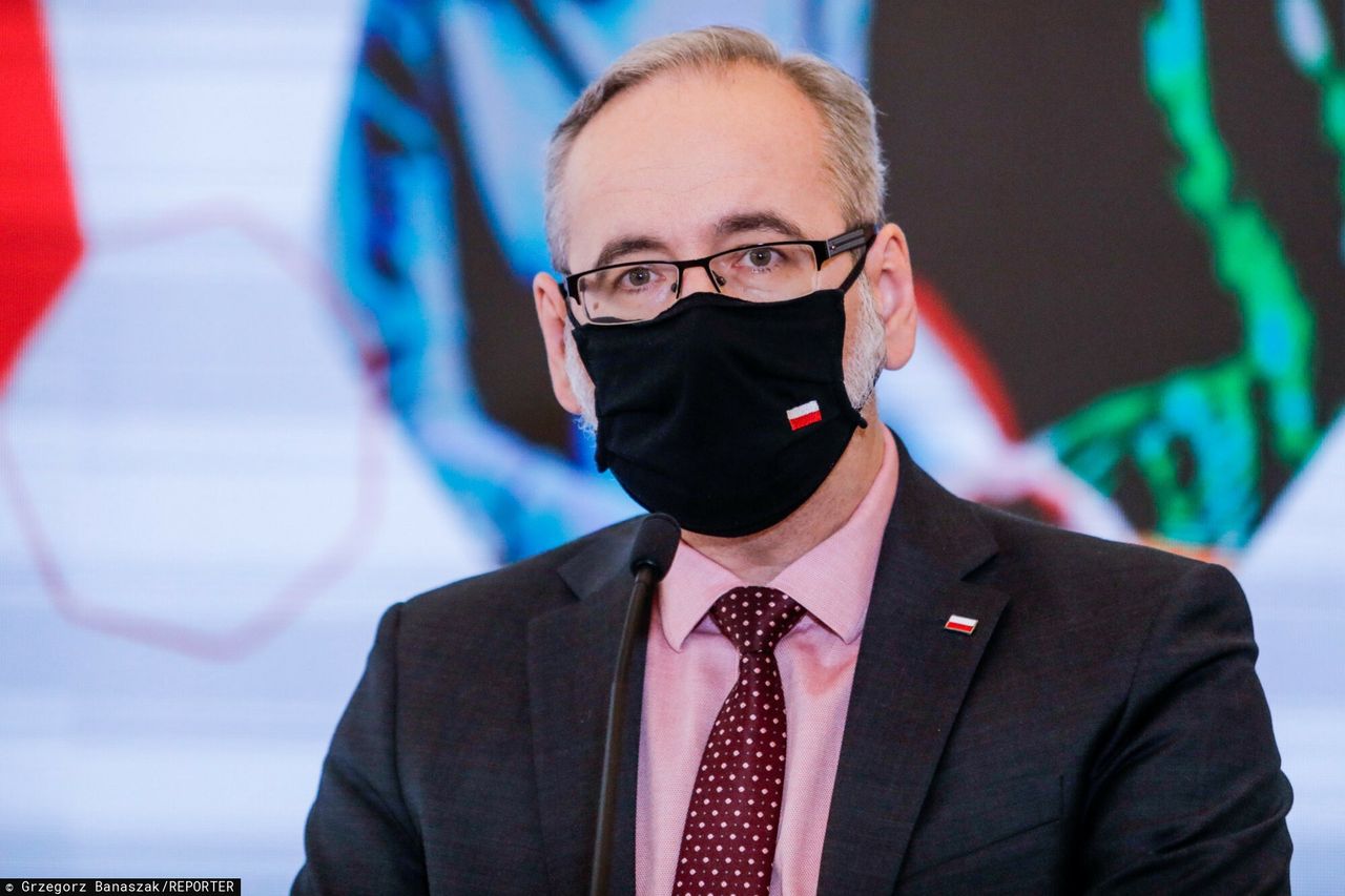 Szczepionka na COVID-19. Adam Niedzielski o wysokiej karze dla WUM