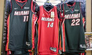 Miał wynosić koszulki po meczach. Przekręt w klubowej szatni