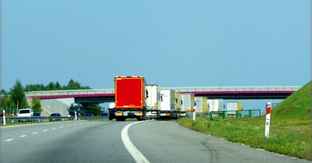 Tragiczny wypadek na A2 niedaleko Rzepina. BMW wbiło się w naczepę
