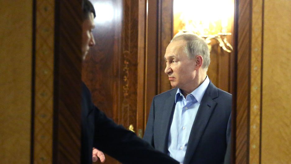 Russian President Vladimir Putin Meets With Belarussian President Alexander LukashenkoSOCHI, RUSSIA - FEBRUARY 7:  (RUSSIA OUT) Russian President Vladimir Putin, followed by Belarussian President Alexander Lukashenko (unseen) enter the hall during their meeting in Sochi, Russia, February 7, 2020. Lukashenko and Putin is having a day of talks at mountain resort of Laura in Sochi. (Photo by Mikhail Svetlov/Getty Images)Mikhail Svetlov
