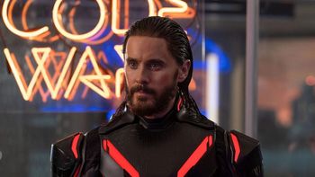 Wyczekiwany thriller sci-fi okazał się „błahy i odrażający".