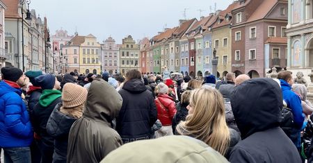 Tłumy turystów w polskim mieście. Wszyscy czekają na jedno