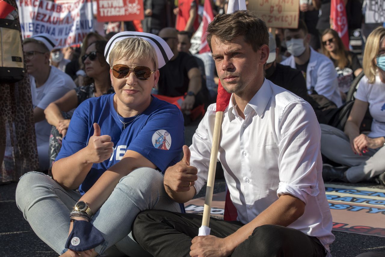 Rolnicy wsparli medyków. "Solidarność naszą bronią" 