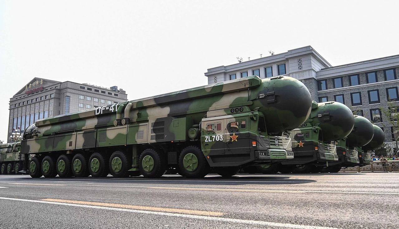 Launchers of Chinese DF-41 missiles