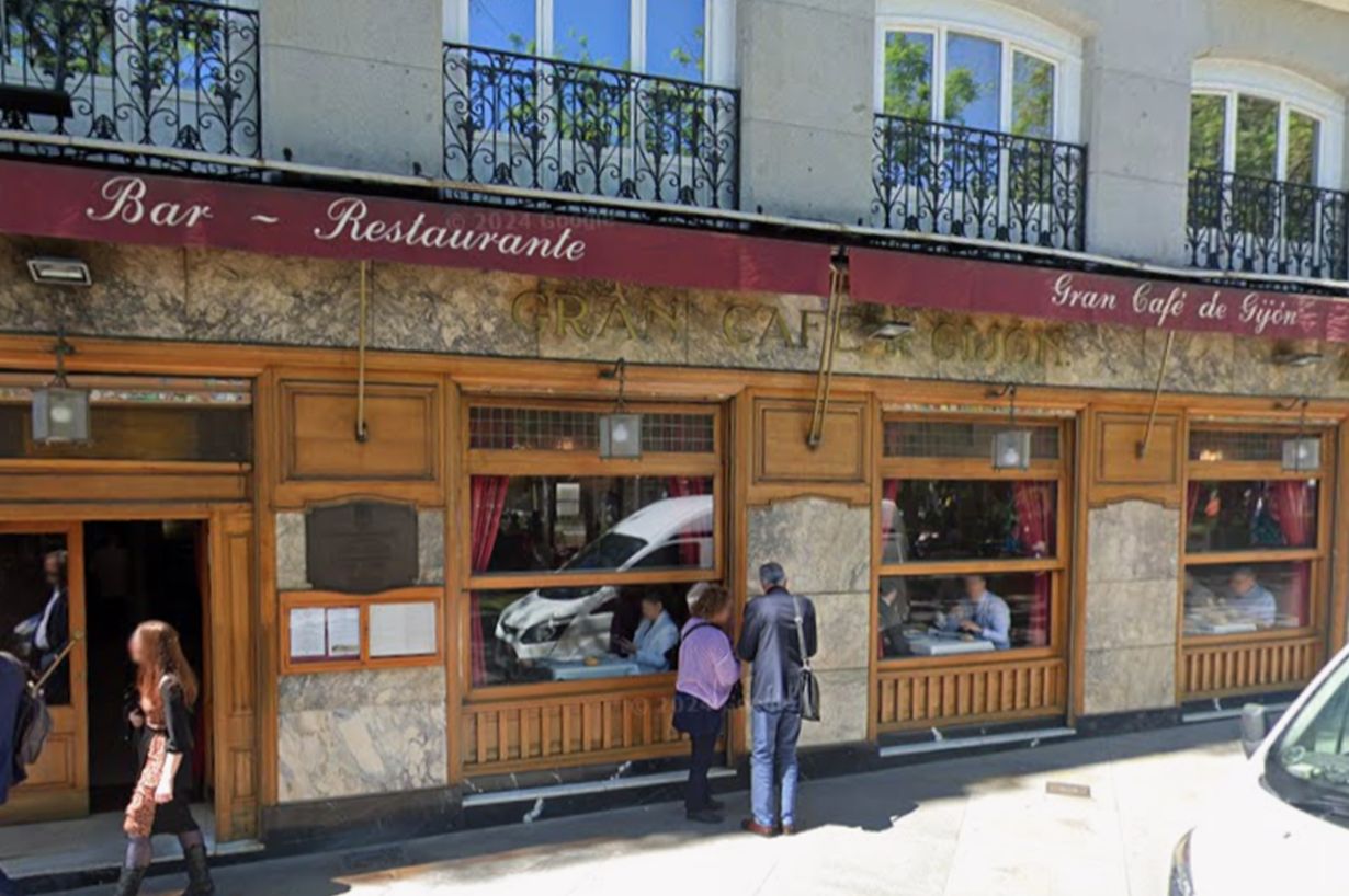 Zamykają ją po 137 latach. Madryt żegna słynną kawiarnię