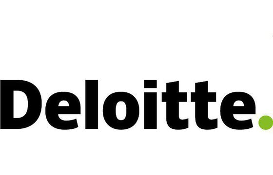 Deloitte wyłączy podświetlenie logotypów we wszystkich biurach w Polsce