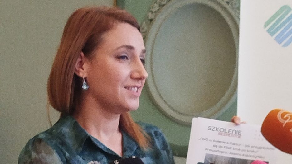 Cykl szkoleń o e-fakturach i świąteczne spotkanie NGO