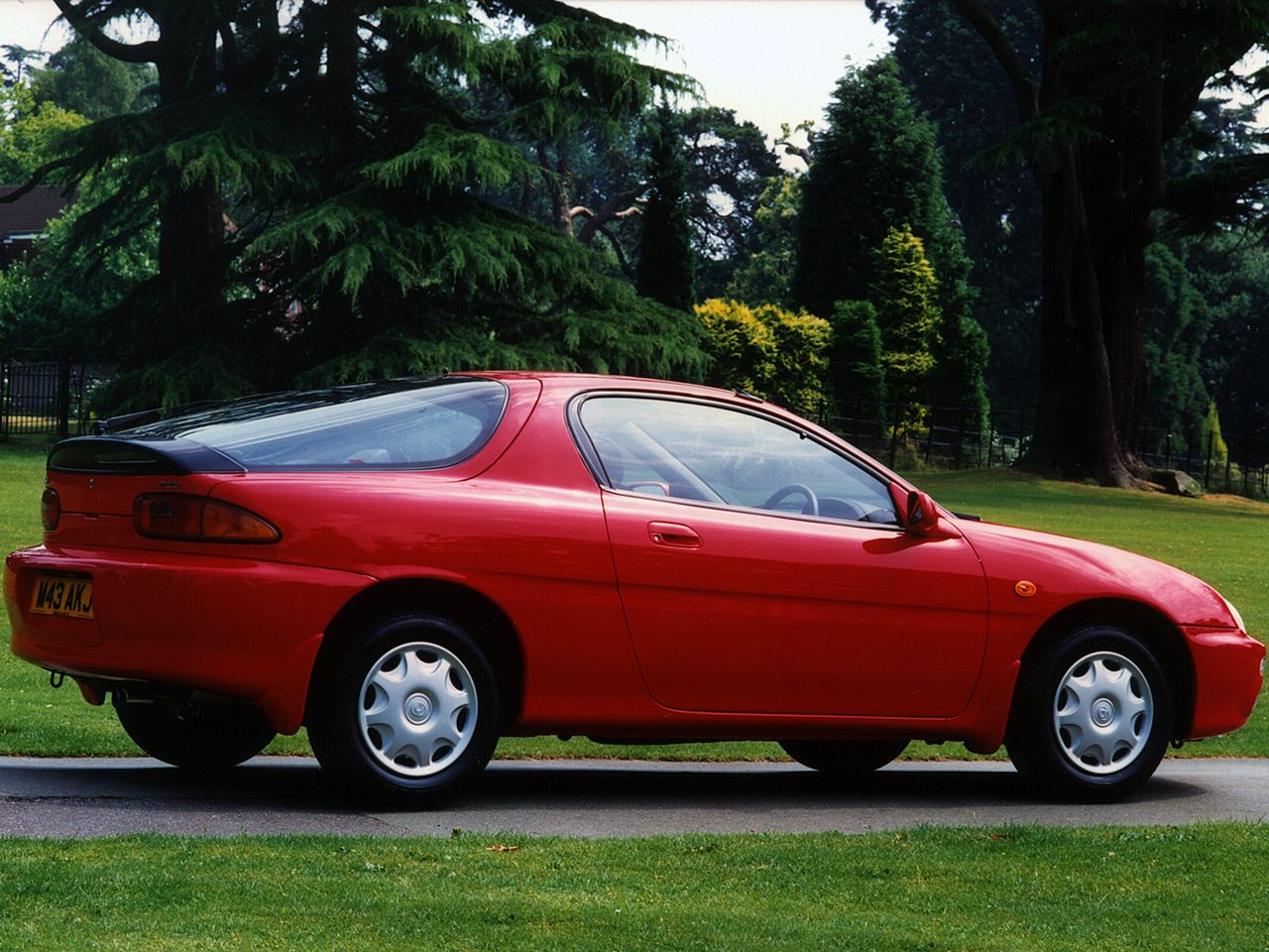 Mazda MX-3 3