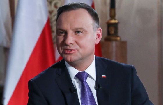 Andrzej Duda: nie wszystko w TVP jest idealne, wizerunki demonstrantów w „Wiadomościach” to krok zbyt daleko