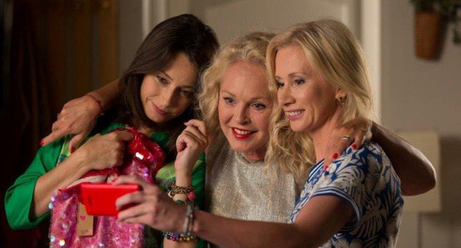 Kolorowe motyle w nowej czołówce “Na Wspólnej” (wideo)