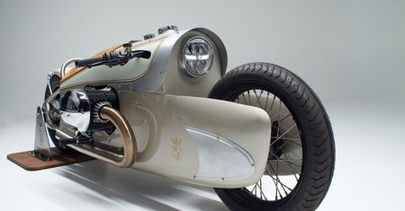BMW R 18 The Crown, czyli ekstremalny custom na 100-lecie
