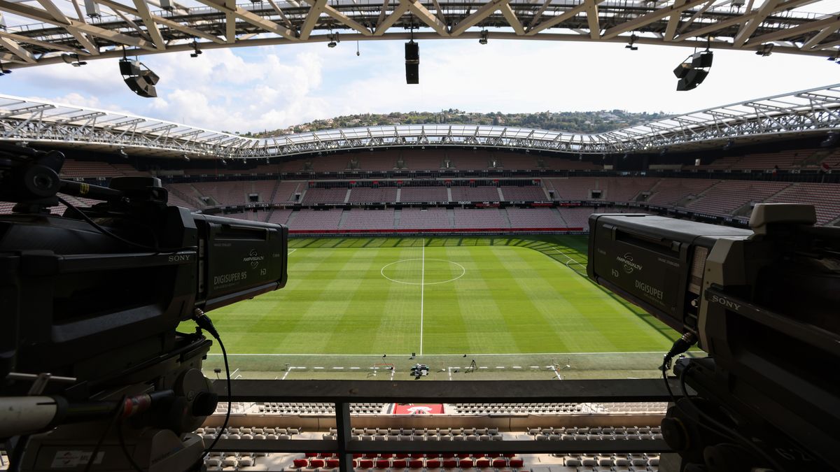 NICE, FRANCE - AUGUST 28: A general view of the stadium from the television camera area prior to the Ligue 1 match between OGC Nice and Olympique Marseille at Allianz Riviera on August 28, 2022 in Nice, France. (Photo by Jonathan Moscrop/Getty Images)