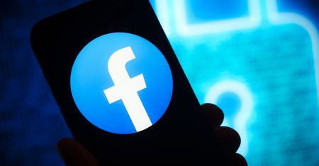Facebook: sesja wygasła. Jak odzyskać hasło i konto?
