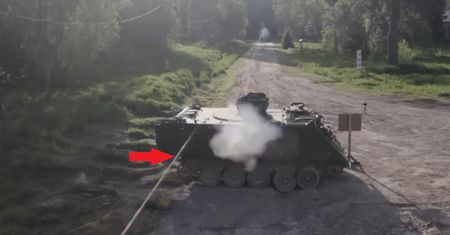 Rosyjskie starcie BTR-a 82A ze starym M113. Pokaz pełen porażek