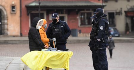 Lockdown w Polsce. Tyle mandatów wystawiła już policja