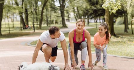 Wyjątkowa impreza rekreacyjno-sportowa w Warszawie dla duetów pies-człowiek! Pierwsza edycja RAW PALEO WARSAW DOG RUN 11 października.