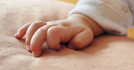 Niemowlę zmarło w Koszalinie. Jest akt oskarżenia dla rodziców