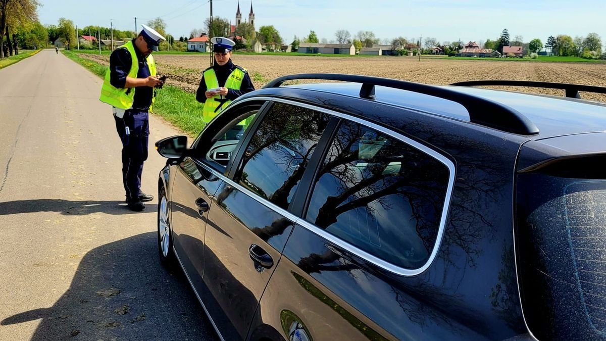 Spotkanie z policją może być bolesne - nie tylko ze względu na mandat