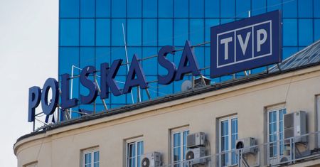 Ujawniają listę zarobków w TVP. Na odpowiedź czekali ponad rok
