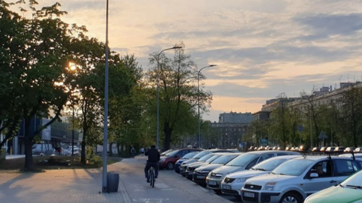 Jeden z parkingów na osiedlu Centrum E w Krakowie
