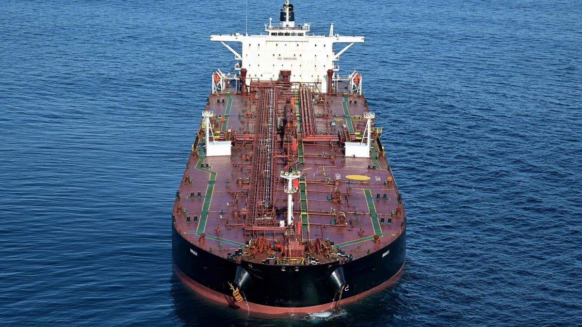 Tankowiec Boracay należący do rosyjskiej "floty cieni" 