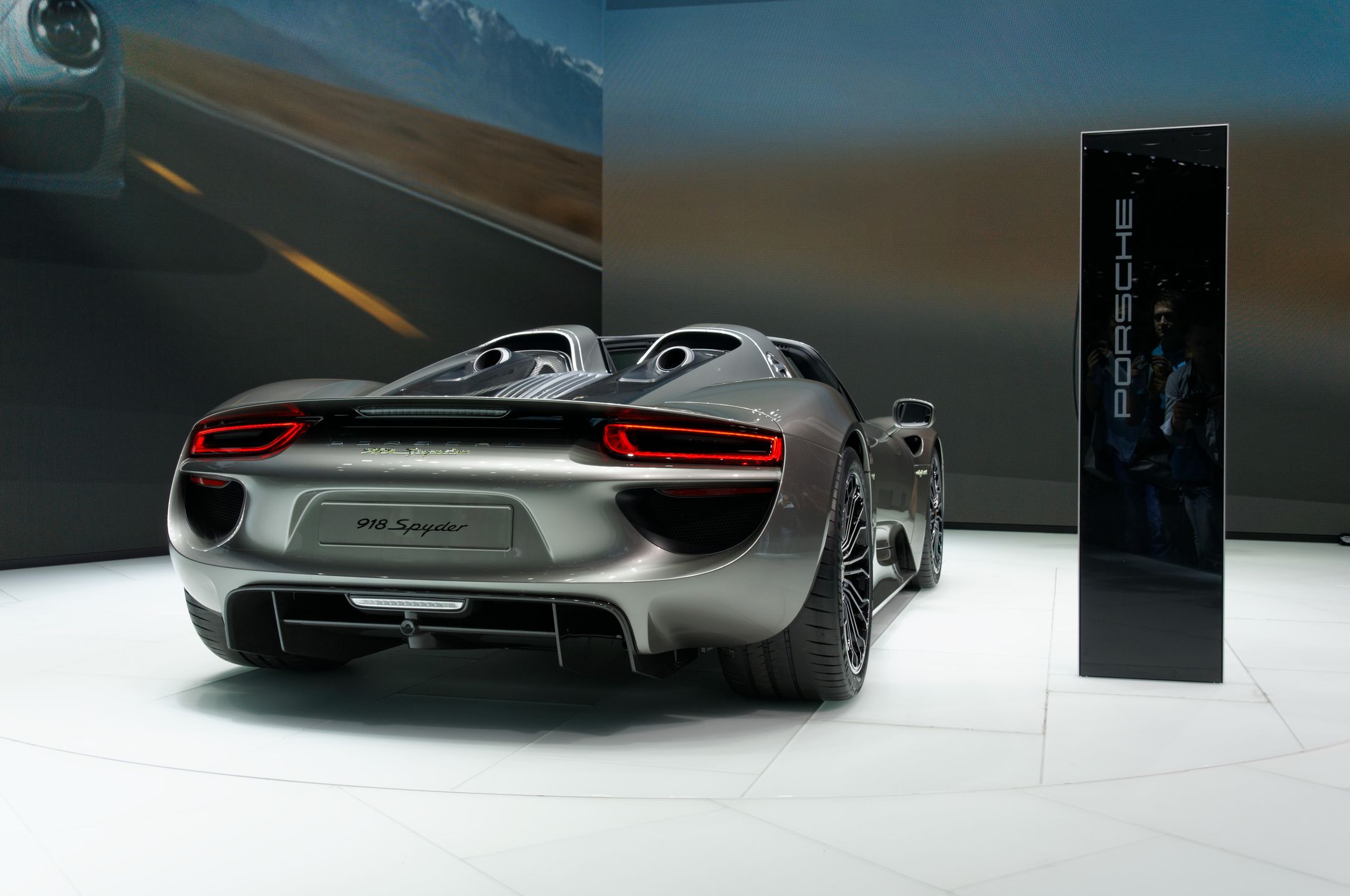 Porsche 918 Spyder 4