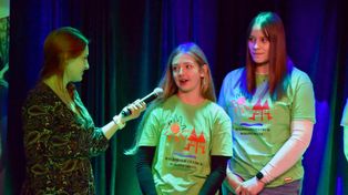 Malbork: Dzień Wolontariusza 2025. Spotkanie uczniów szkół podstawowych. Opowiedzieli o swoich działaniach