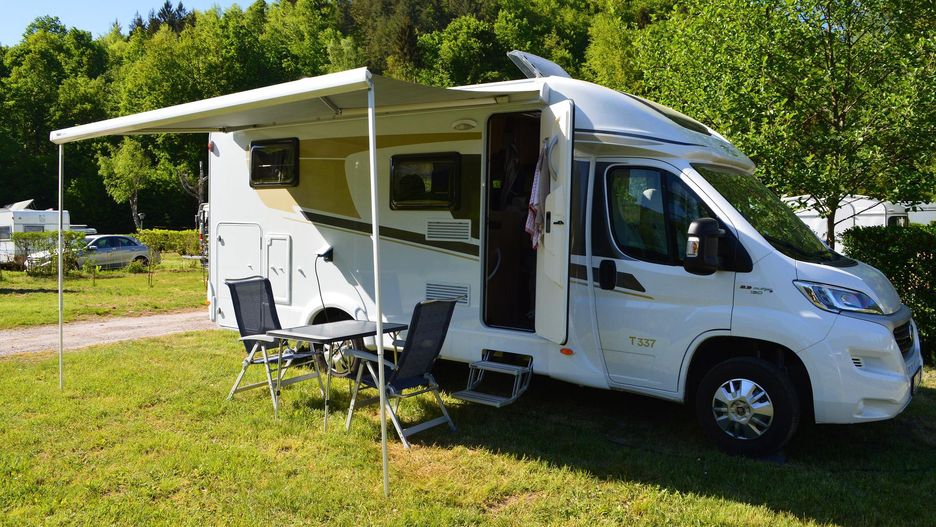 kamper caravaning camper camping
