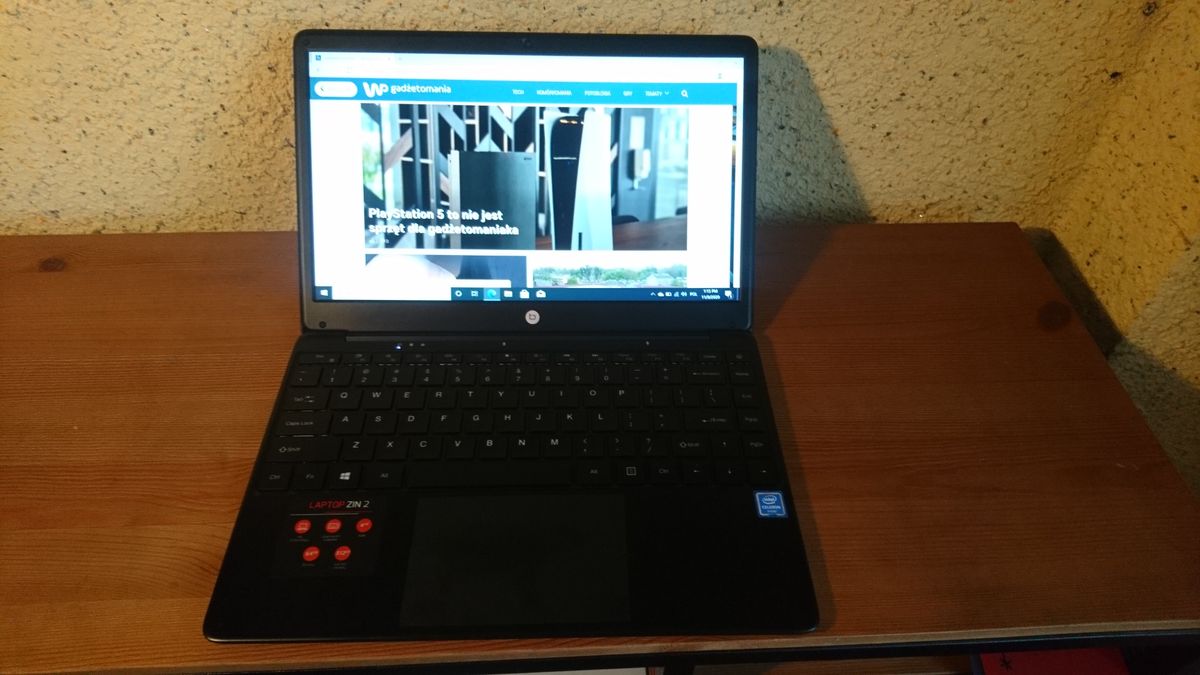 Nauczanie zdalne. Jeśli chcesz, żeby twoje dziecko dostawało same jedynki, kup mu laptop Techbite ZIN 2 1