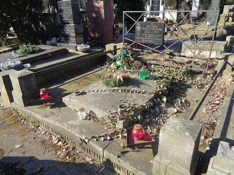 Grób Krzysztofa Świętochowskiego na Starych Powązkach