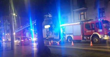 Pożar kamienicy w Lublinie. Jedno z pomieszczeń spłonęło doszczętnie