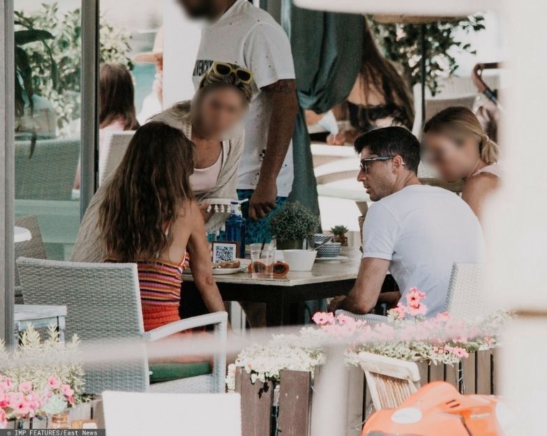 Anna i Robert Lewandowscy relaksują się w restauracji na Majorce