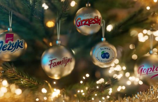 Colian reklamuje „Polskie słodycze na polskie święta” hitem Skaldów