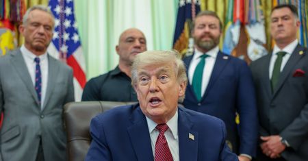 Inwigilacja zostaje. Trump przedłużył kontrowersyjny program