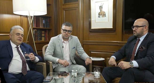 TV Republika szuka inwestorów w USA. Sakiewicz o pieniądzach od widzów na emisję naziemną