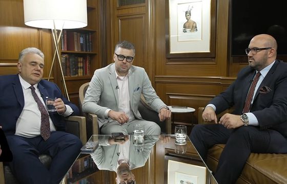 TV Republika szuka inwestorów w USA. Sakiewicz o pieniądzach od widzów na emisję naziemną