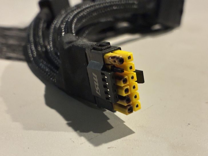 DLSS 5 spalił GeForce RTX 5090? Wtyczka dosłownie stopiła się w karcie