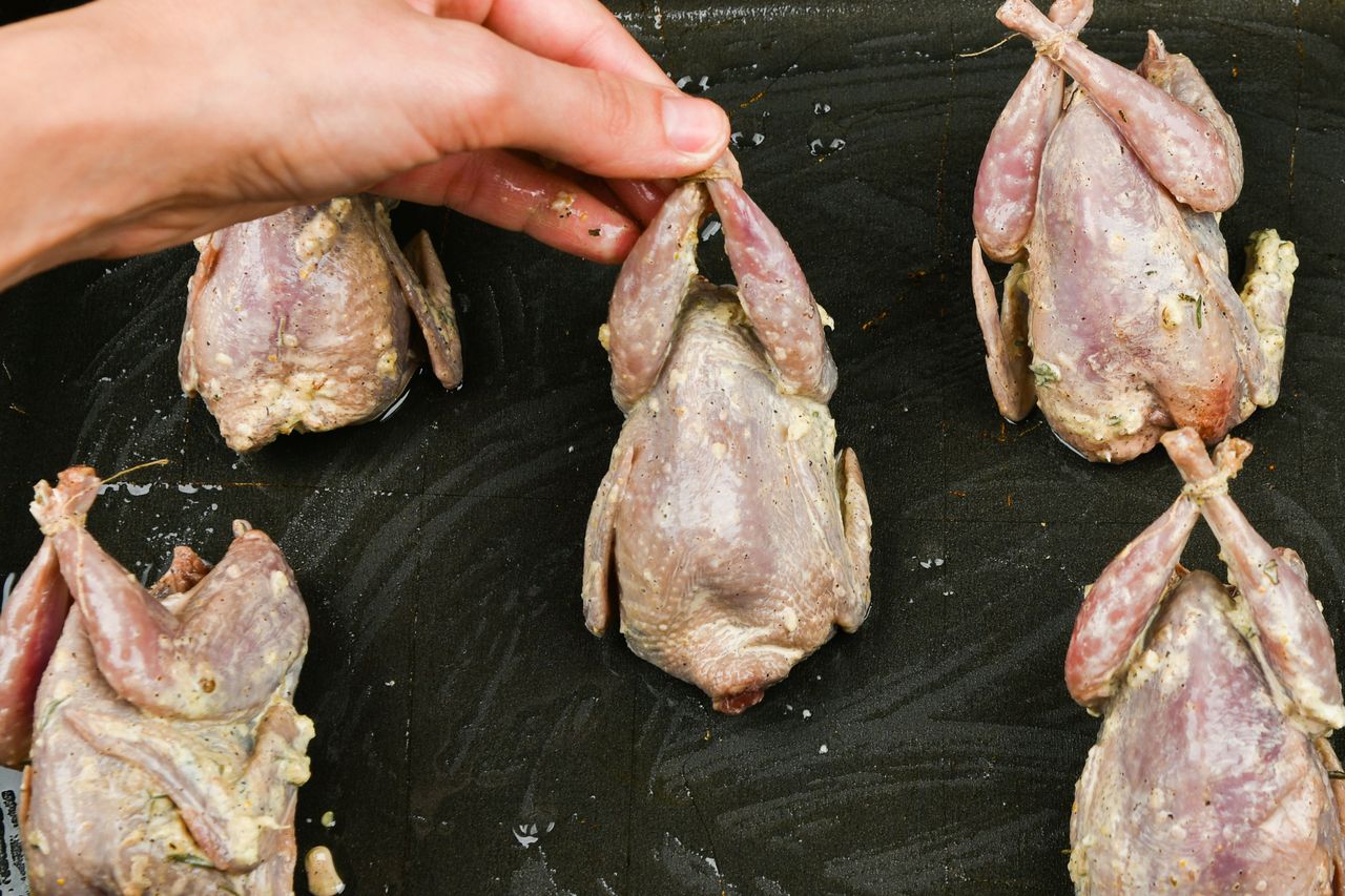 To zapomniane przez Polaków mięso jest zdrowsze od kurczaka i indyka. Ma mniej tłuszczu i więcej białka