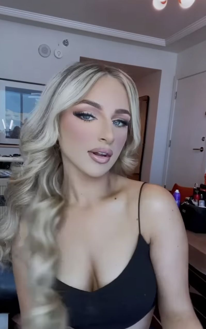 Izabela (Bella) Barrett