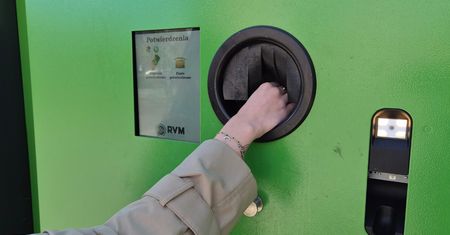Już od poniedziałku w Biedronce. Zmiany w systemie kaucyjnym