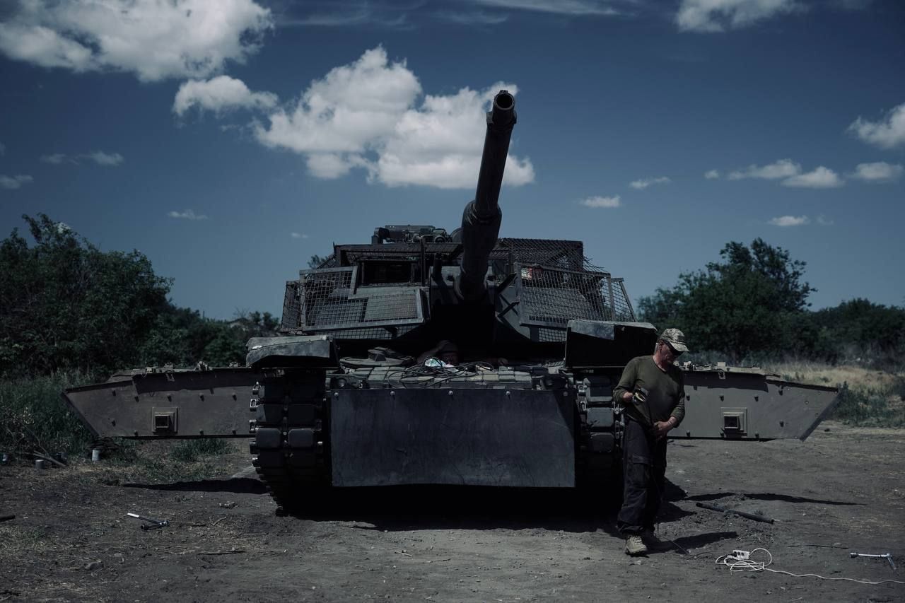 American tanks: The mad max modifications of Ukraine's M1A1 Abrams