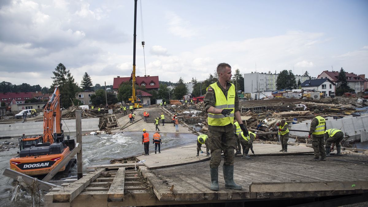Brytyjczycy wesprą Polaków w walce ze skutkami powodzi