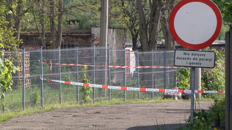 Miejsce zbrodni przy garażach w Sosnowcu