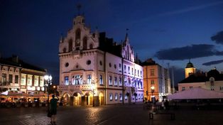 Idź w miasto podkarpackie. Zwiedź Rzeszów, Krosno, Przemyśl i Sanok!
