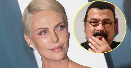 Charlize Theron w ostrych słowach o Stevenie Seagalu: "Ma niesamowitą nadwagę"